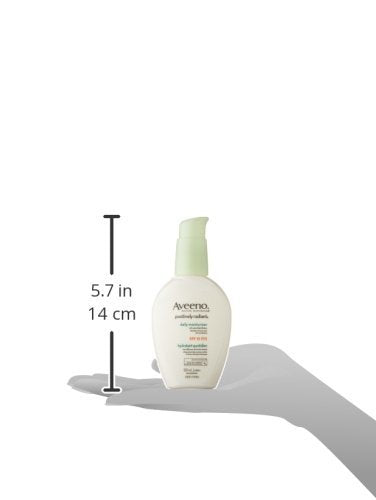 Aveeno Face Moisturizer SPF 15, Positively Radiant Daily Facial Cream for Dark Spots, Lotion with Total Soy Complex, Oil Free, Hypoallergenic and Non-Comedogenic, 120mL